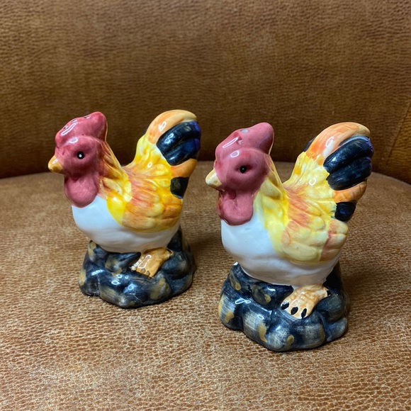 Kitchen Vintage Hen Rooster Salt Pepper Shakers Set Poshmark